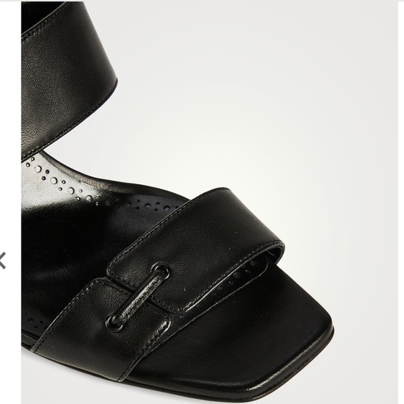MANOLO BLAHNIK Black Nebre Leather Mules - Picture 13 of 13